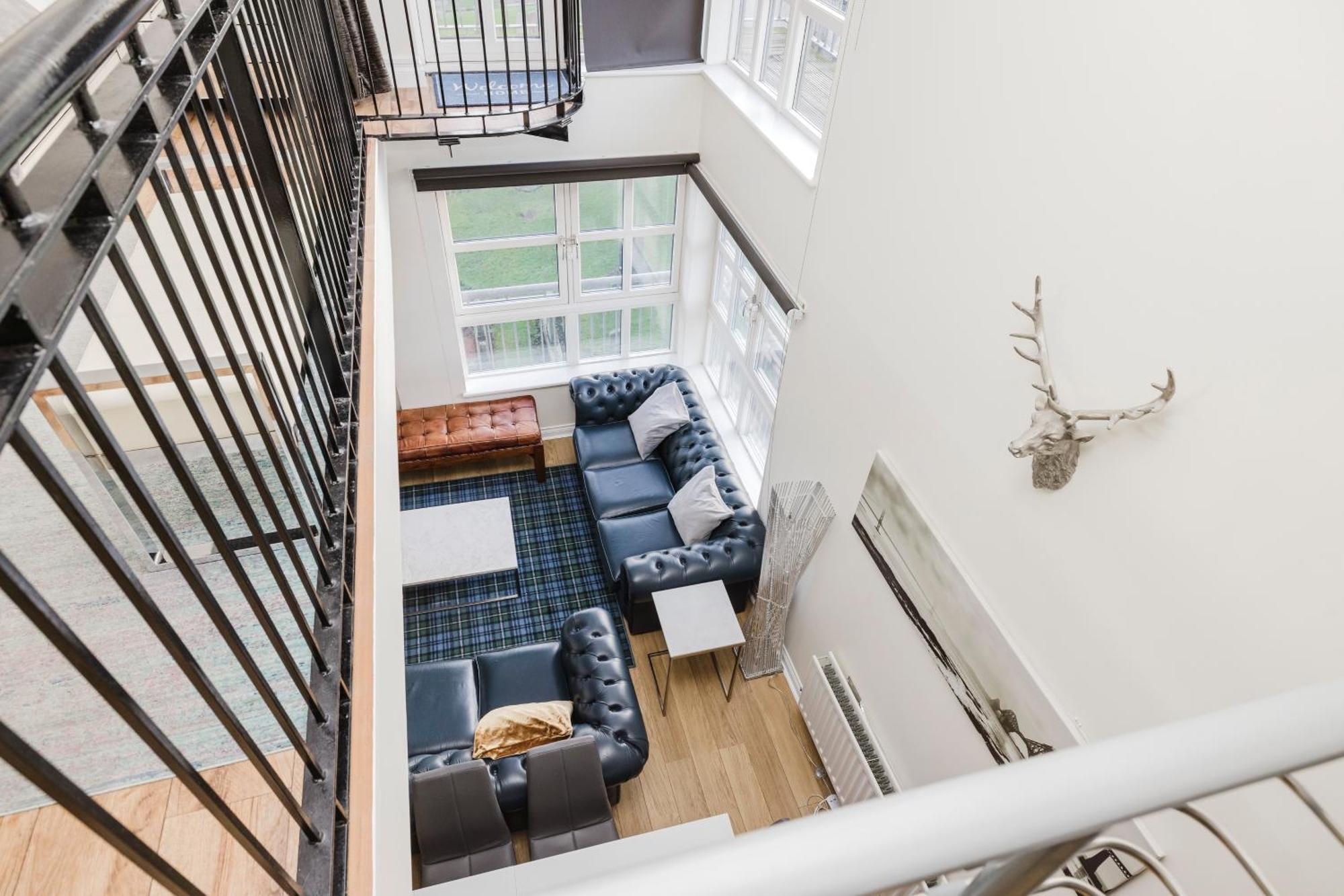 Joivy Stylish Apartment With Balcony In Old Town Edinburgh Bagian luar foto